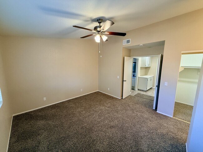 Building Photo - 4238 Brookside Dr