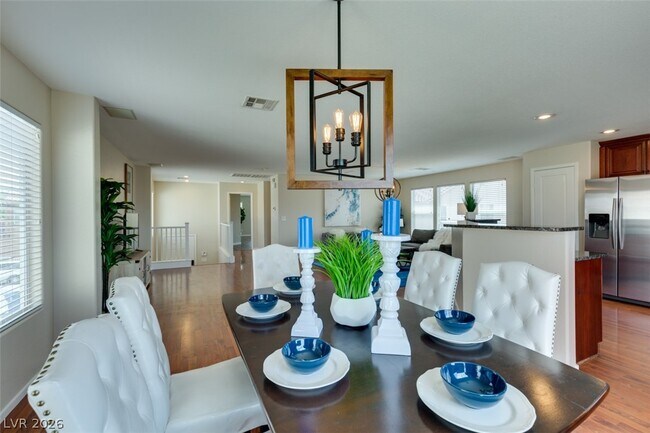 Building Photo - 304 Windsor Ridge Ave