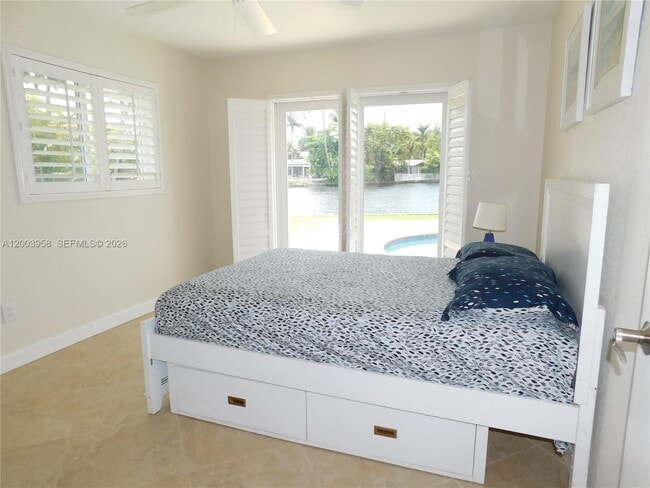 Building Photo - 108 NE 30th St