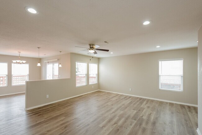 Building Photo - 9565 Elk Mountain Cir