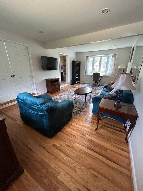 Building Photo - 2802 Curry Dr