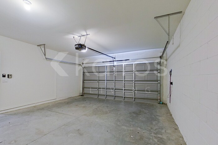 Building Photo - 32013 Katelin Cir