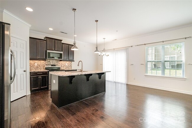 Building Photo - 14506 Crociani Dr