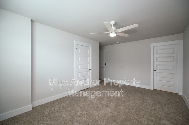 Building Photo - 103 S Grassland Rd