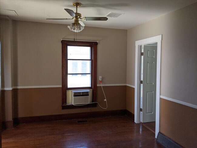 Entrance to downstairs BR - 1425 5th Ave