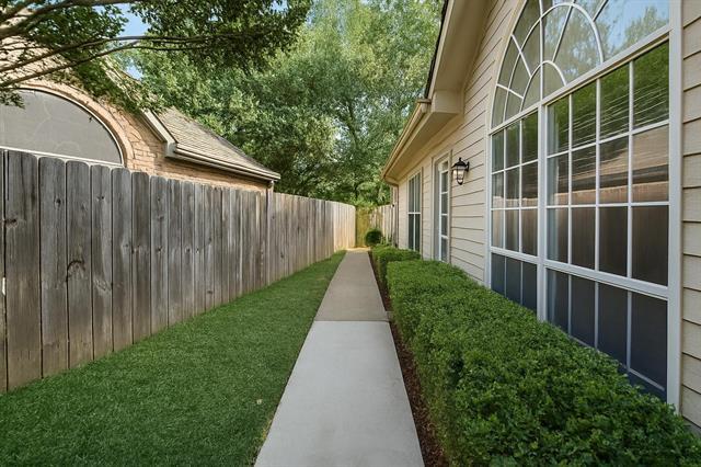 Building Photo - 4149-4141 One Pl Ln