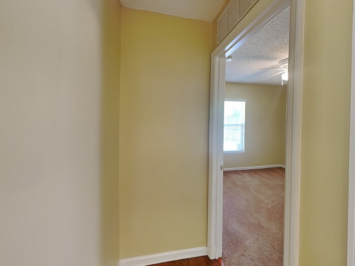 Building Photo - 801 MacKenzie Cir