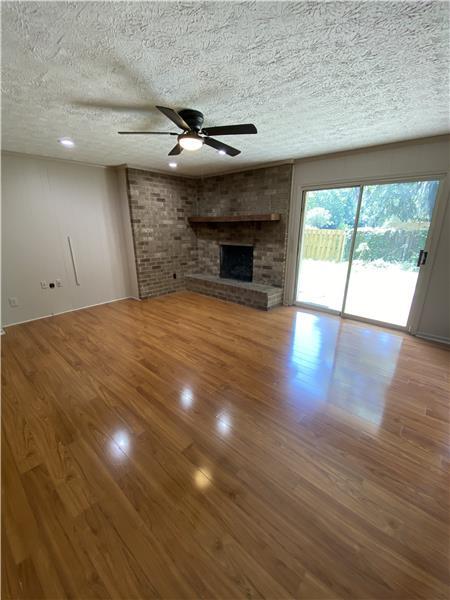 Building Photo - 15 Beaver Run Dr