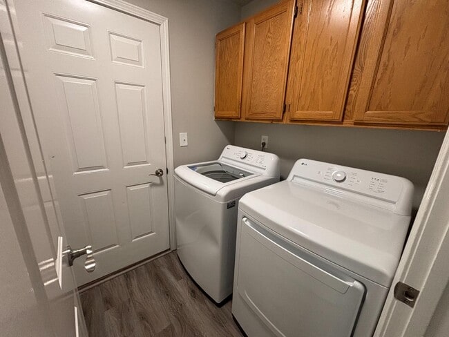 Building Photo - 2229 S Sumac St