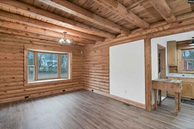 Building Photo - 150 Laura Ln