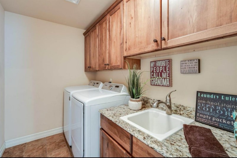 Building Photo - 205 Meadow Vista Loop
