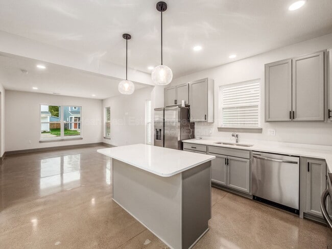 Building Photo - 166 Wisconsin Ave