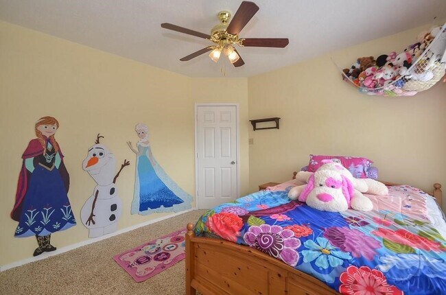 Building Photo - 20402 Avery Point Dr