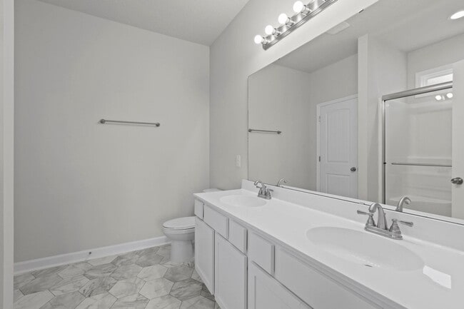 Building Photo - Townhouse For Rent in Holly Ridge