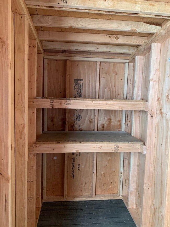 Building Photo - Studio in OLD MILL Utilities Paid