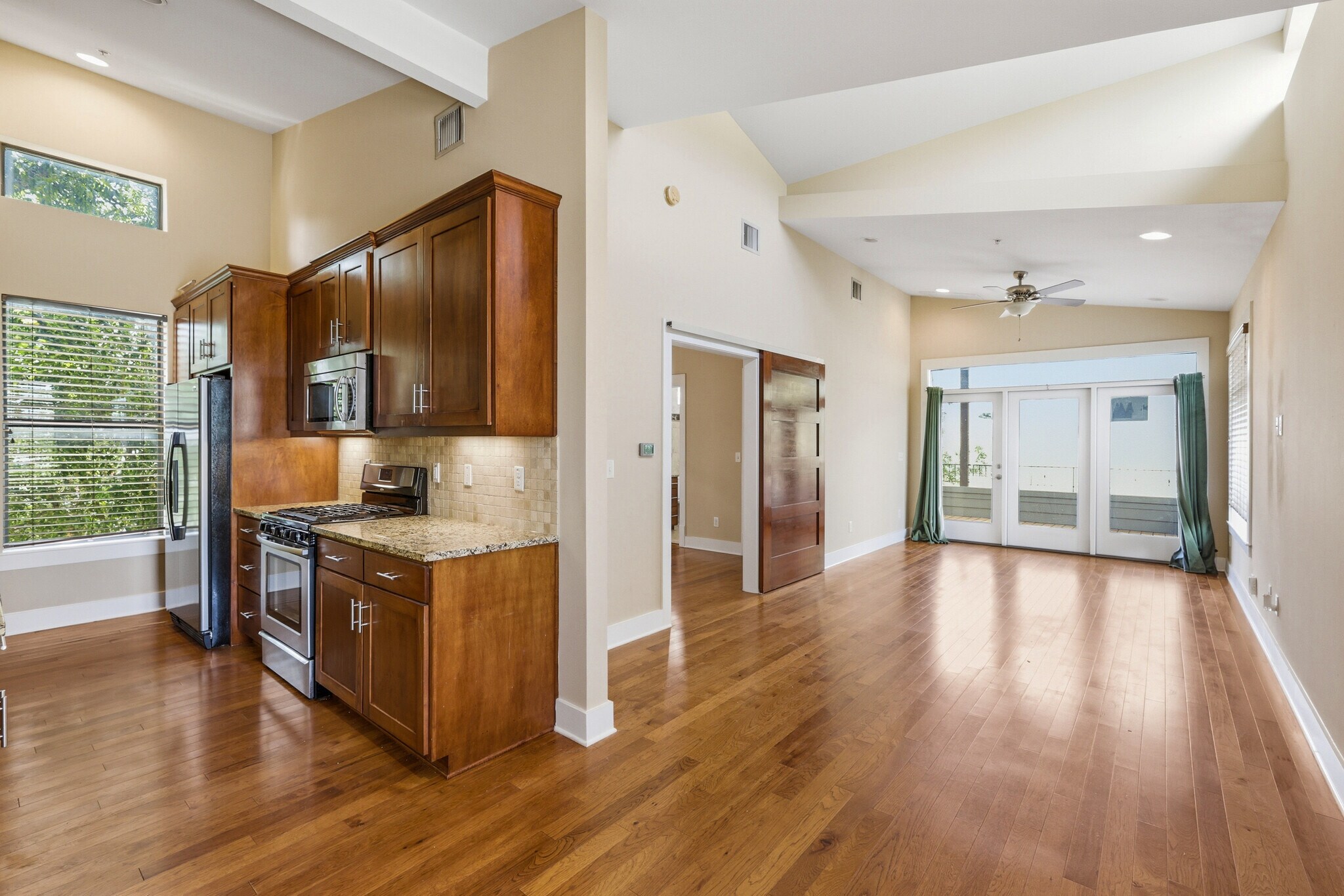 Kitchen + Living Area - 1415 W 51st St