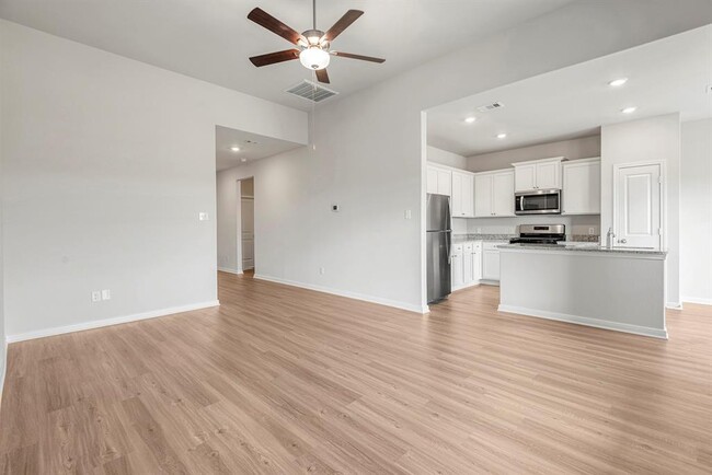 Building Photo - 452 Beechwood Hacienda Dr