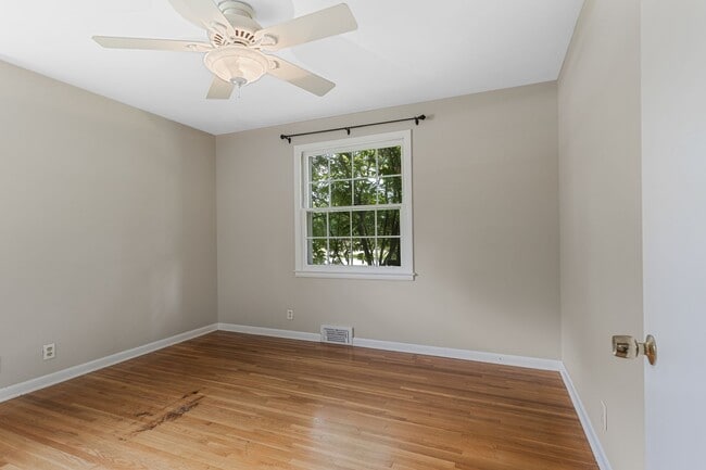 Building Photo - 4815 Danby Dr
