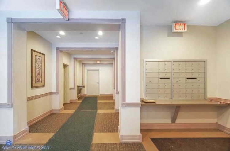 Building Photo - 57 E Hattendorf Ave