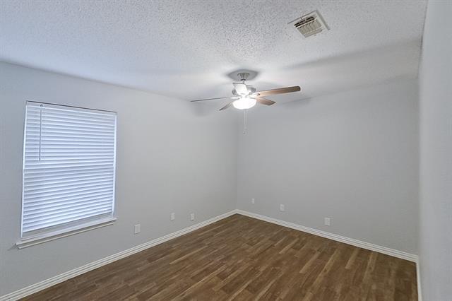 Building Photo - 202 Colony Dr