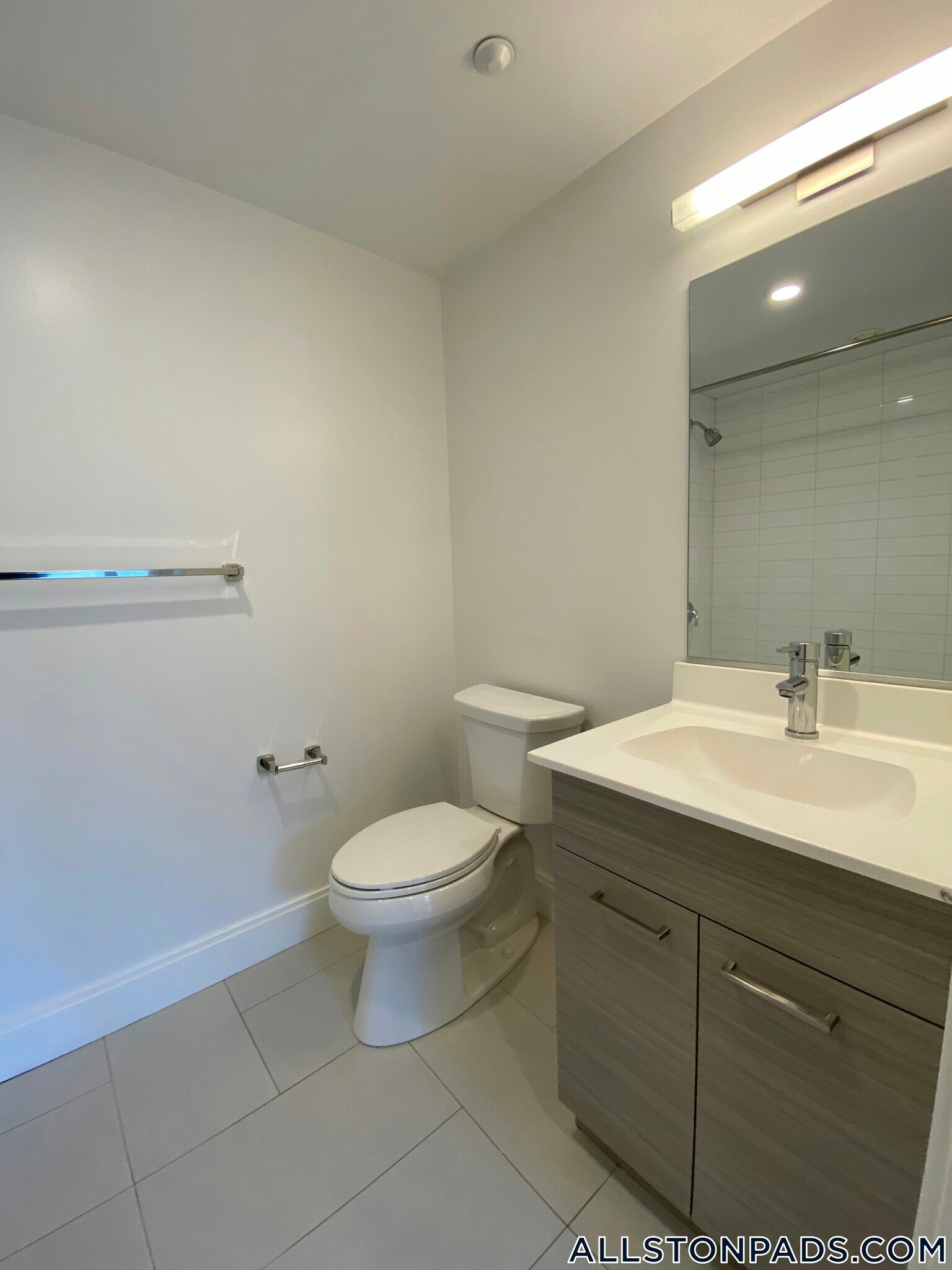 Building Photo - 40 Malvern St