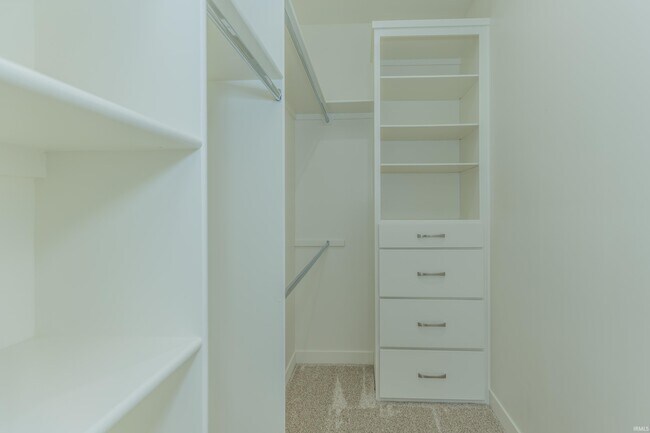 Building Photo - 3796 High Pointe Dr