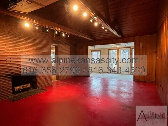 Building Photo - Spacious One Level Home on HUGE LOT!