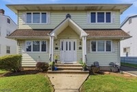 Building Photo - 23 Renaissance Dr