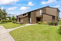 Building Photo - 41 Hembury Ln