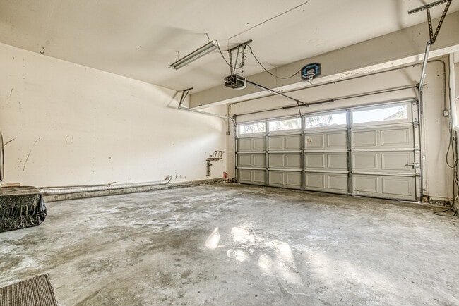 Building Photo - 25624 Wordsworth Ln
