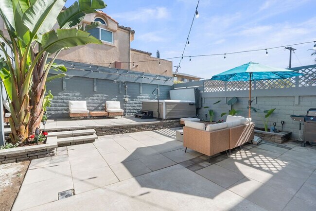 Building Photo - 3460 Carlsbad Blvd