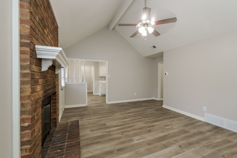 Building Photo - 5733 Crievewood Dr