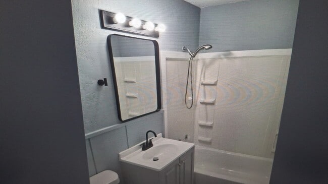 Building Photo - 2312 NW 35th St