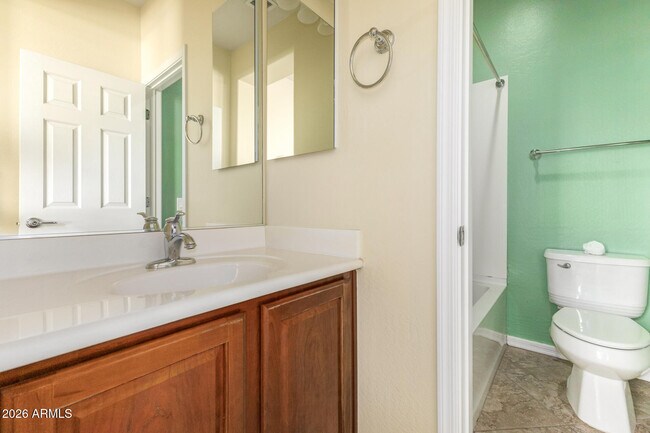 Building Photo - 5303 W Pinnacle Vista Dr