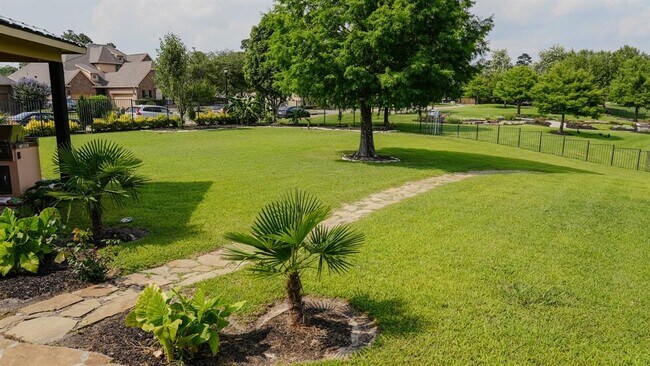 Building Photo - 13714 Oak Harbor Bend