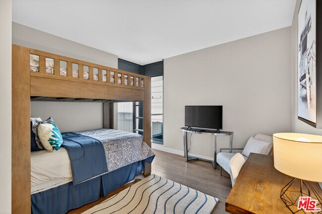 Building Photo - 1755 Ocean Ave