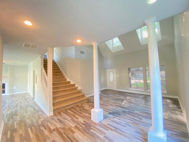 Building Photo - 4315 Palmer Plantation Dr
