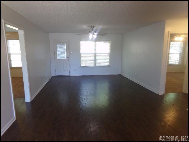 Building Photo - 4870 Tall Grass Dr