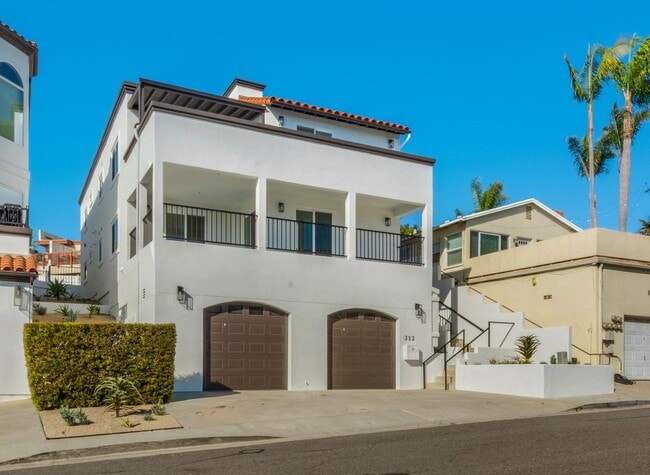 Building Photo - 312 Cazador Ln