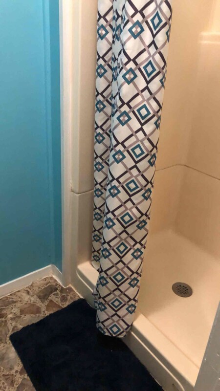 Building Photo - 600 Lakeshore Dr