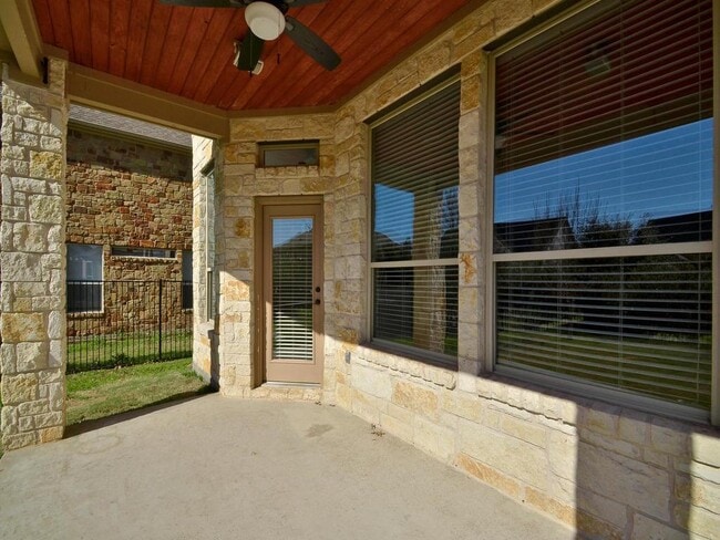 Building Photo - 1001 Sunflower Trail