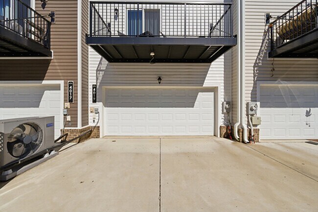 Building Photo - 4019 Grand Reserve Ln