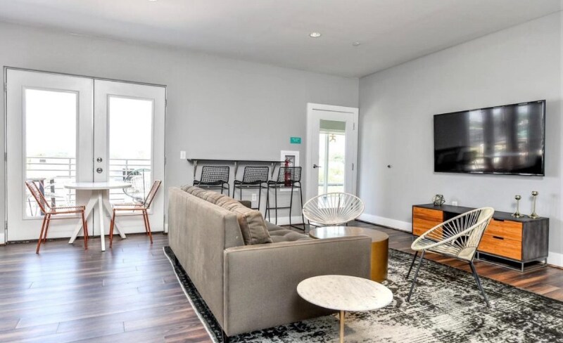 Building Photo - 1111 Orren St NE