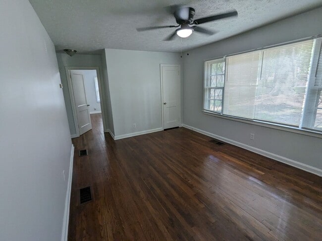 Building Photo - Charming 2-Bedroom, 1-Bath Home with Fenced Yard in Decatur