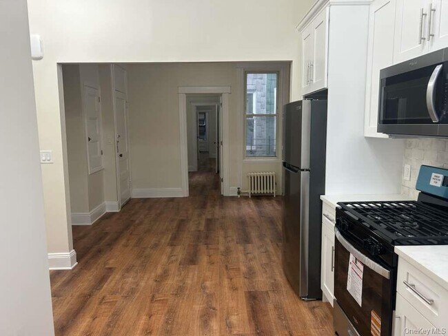 Building Photo - 88-23 85th St