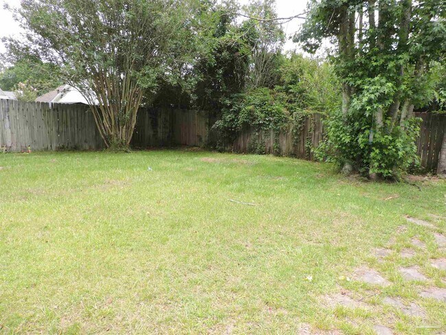 Building Photo - 2780 Honeywood Dr