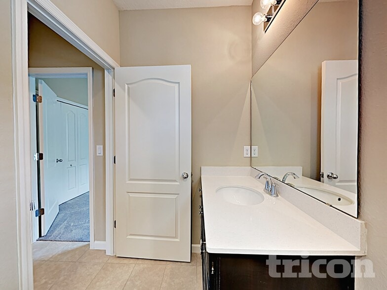 Building Photo - 155 Bloomfield Wy