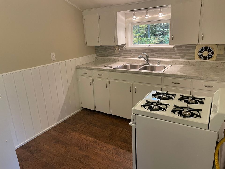 Kitchen (Refrigerator Included) - 235 Russia Rd