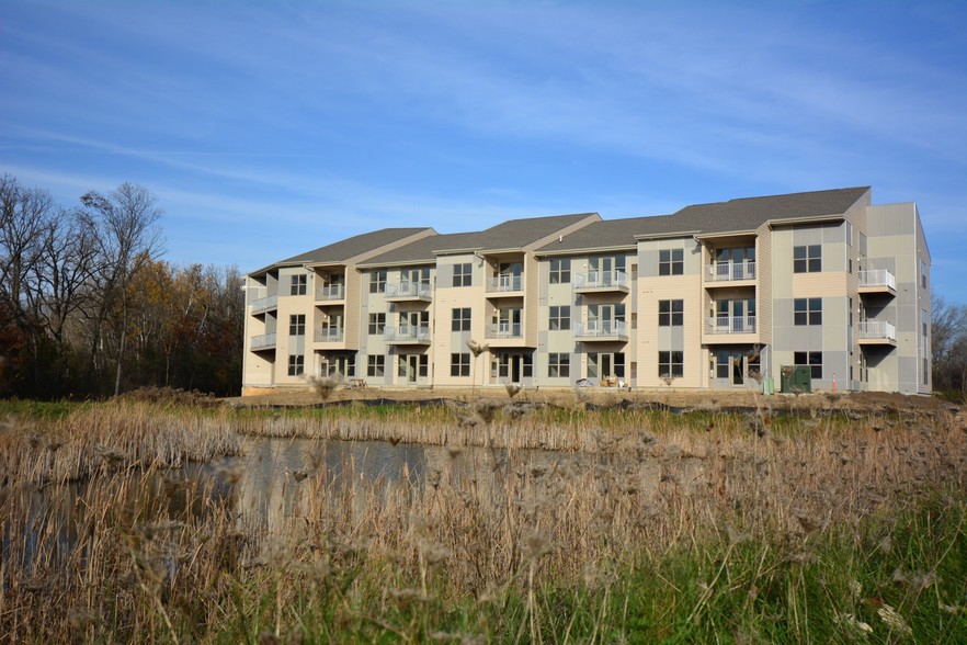 Primary Photo - Conservancy Pointe