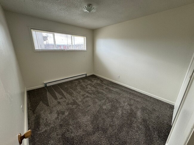 Building Photo - 2316 13th Ave S